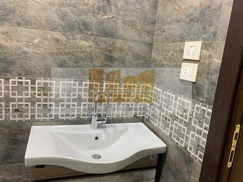 17 WhatsApp Image 2025-10-30 at 16.58. 45_1bf154ec. jpg