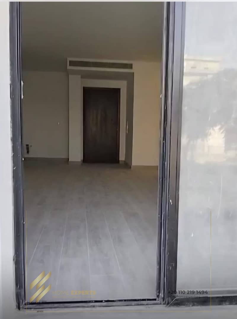 5 0f576de8-8c36-4bd8-bb8f-1a8d7c7db2ad. jpg