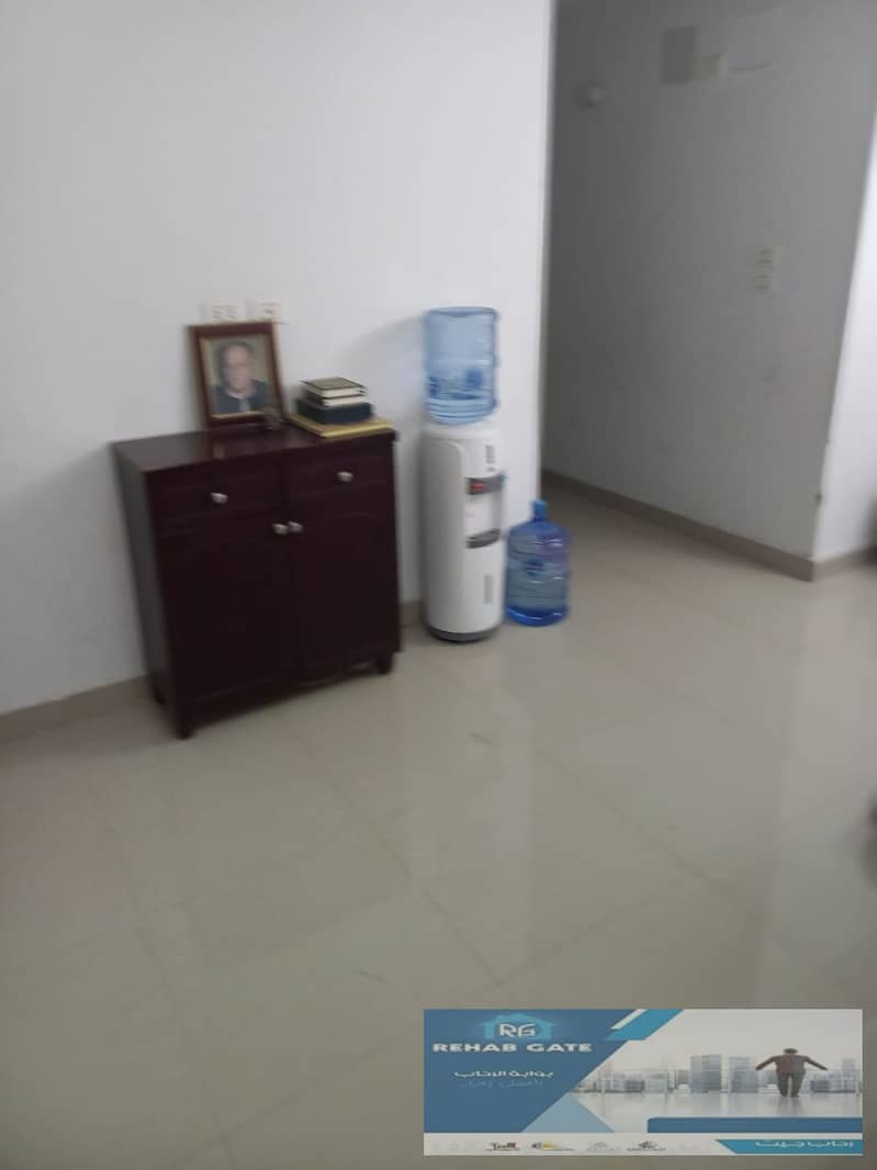 3 abebc7a6-ec69-449e-bb6b-e41381b8d715. jpg