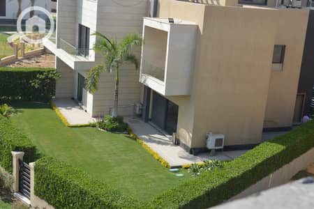 توين هاوس 5 غرف نوم للبيع في 6 أكتوبر، الجيزة - 8b097fdb-2f85-4b9b-91fd-6ebac9200d6f. jpg