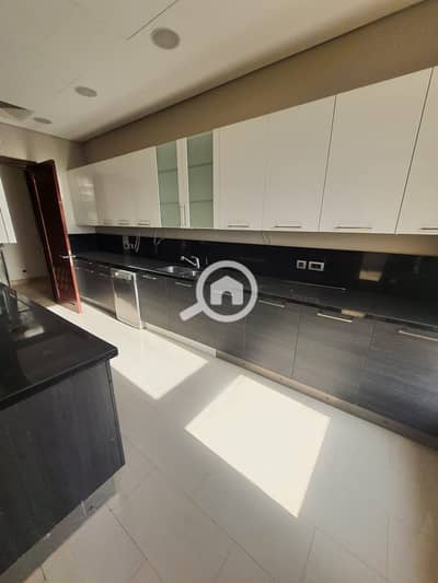 2 Bedroom Flat for Sale in Sheikh Zayed, Giza - 469845764_1017078100077787_3355142433882370745_n. jpg