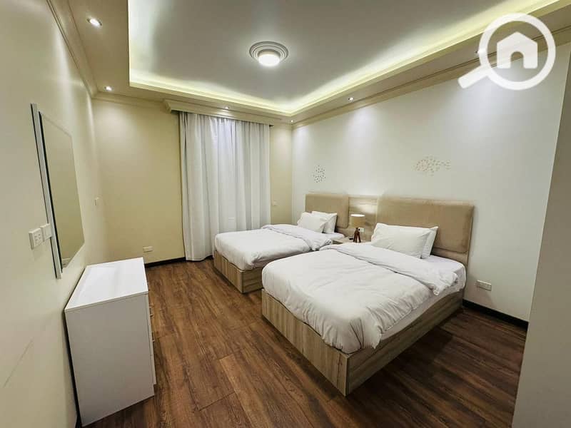 8 a6ce7b7c-6f9e-43f4-a134-54451dfd35a6. jpg