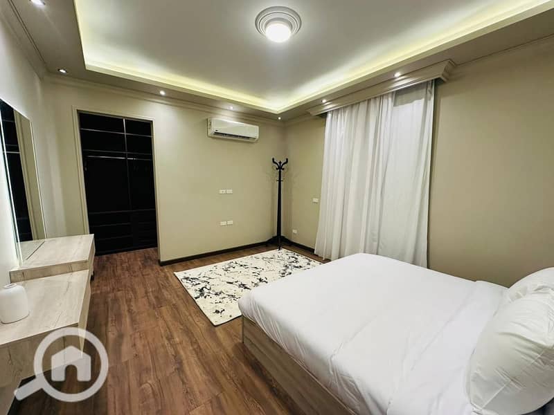 9 daef0b95-9f59-4cff-a006-a24e2d9e1a4c. jpg