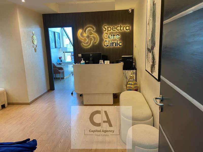 3 photo_6046587661373344769_y. jpg