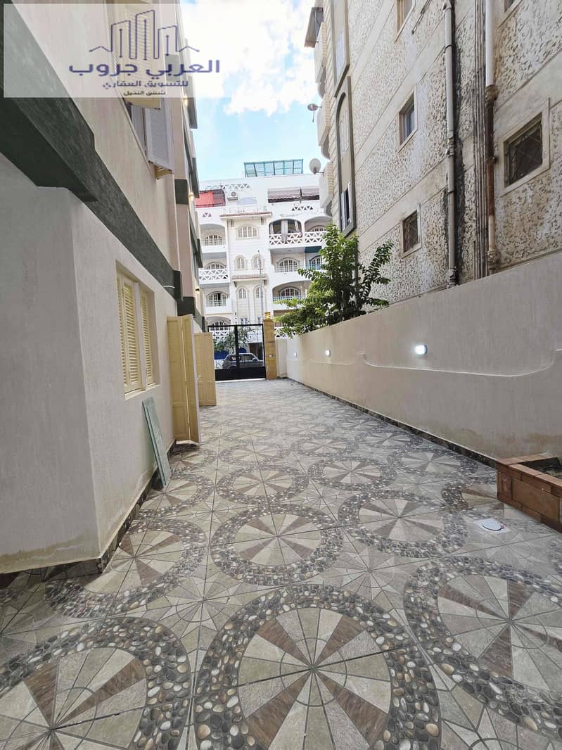 12 00157a01-6f5a-4709-8e27-d527441289a3. jpg