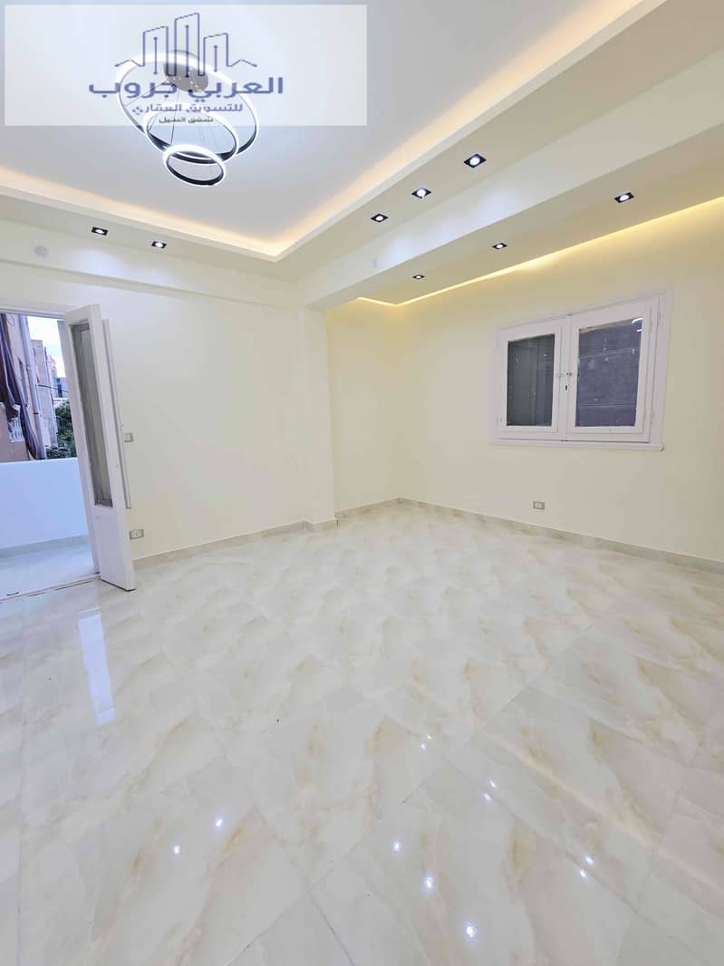 14 0f4fe79c-b359-4720-a813-48c988c4e430. jpg