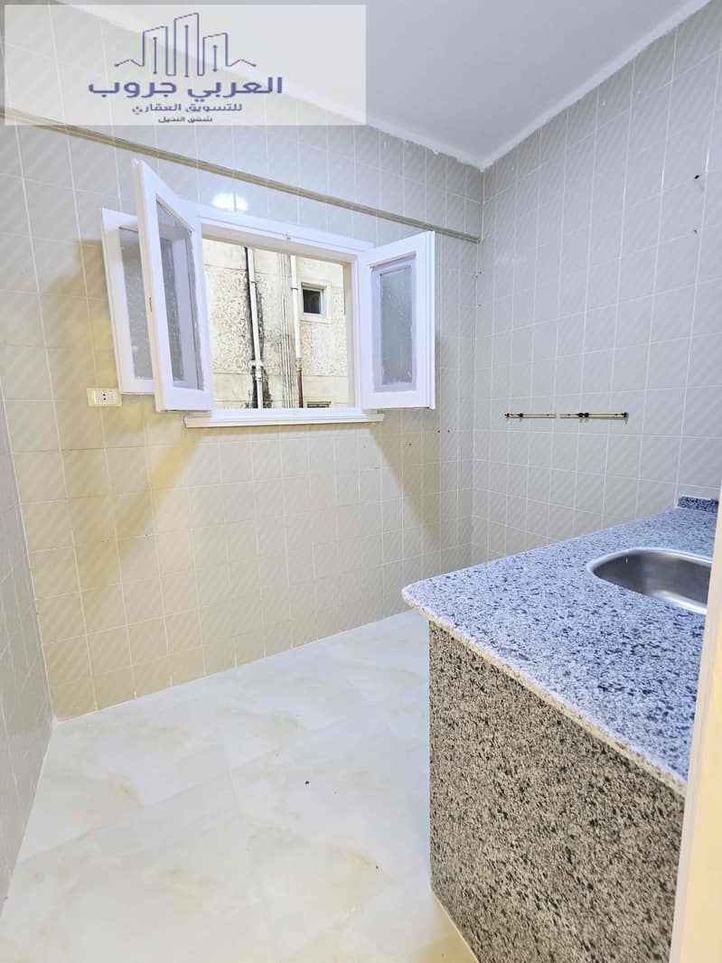 16 e6dff74b-8bd4-43f1-9ca7-53e0fd4a83a0. jpg