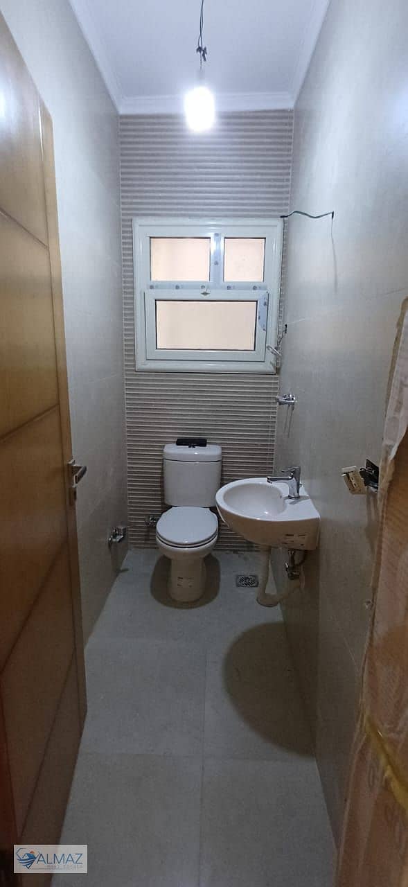 11 WhatsApp Image 2025-11-03 at 12.29. 40 PM. jpeg