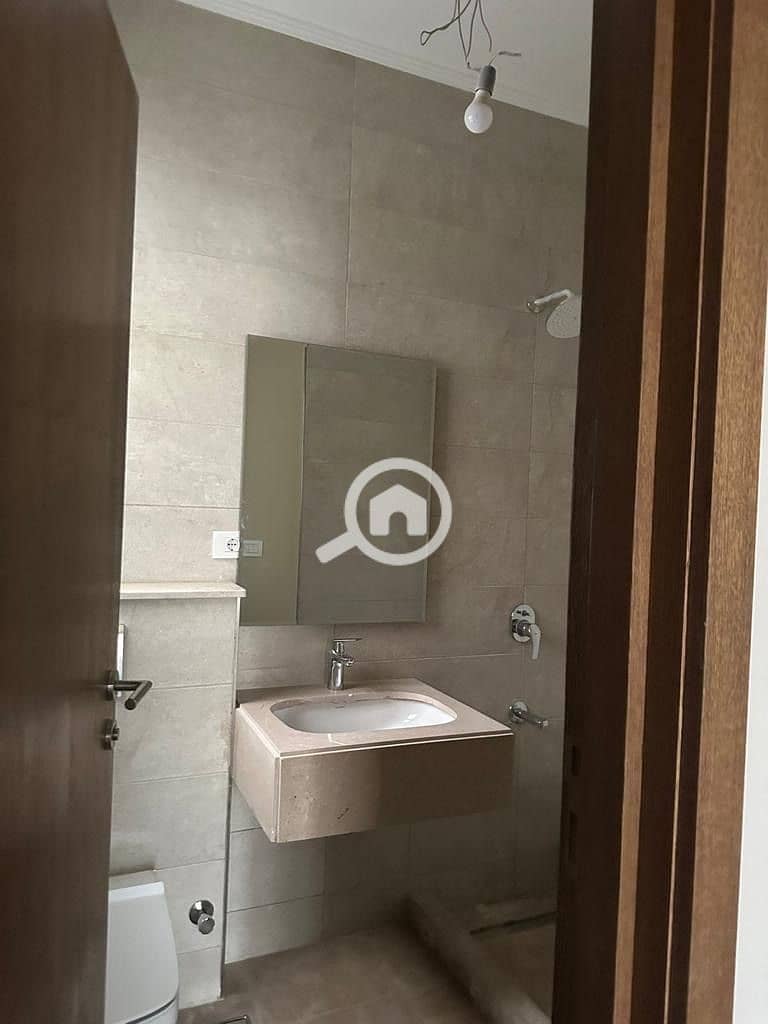 3 64b909ef-6d25-4074-b313-eec2cbb99ded. jpeg