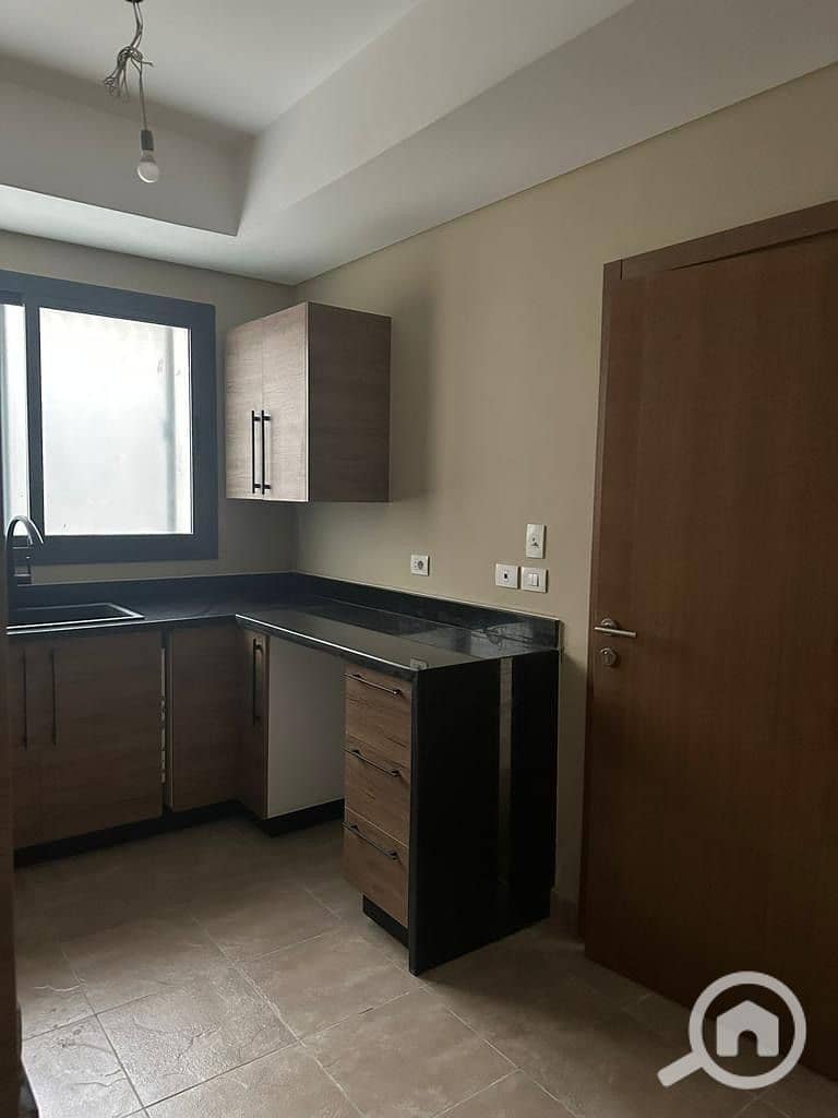 5 e55de02f-a108-496d-9982-b5649ec65dcd. jpeg