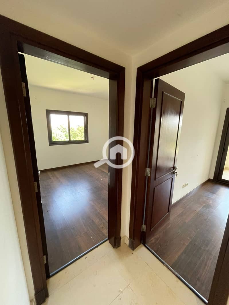 2 482f0edf-9766-46ca-8491-ce5be405834f. jpeg