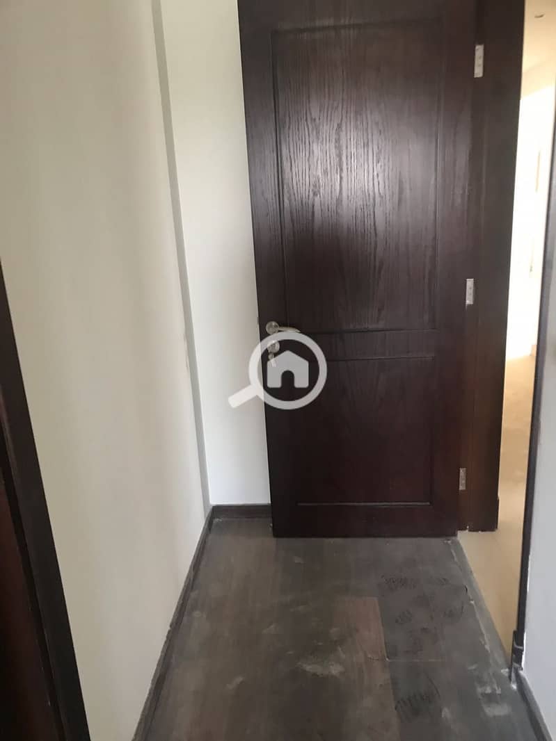 15 5d4f8609-d051-4d06-9b17-8ab4e992e7aa. jpeg