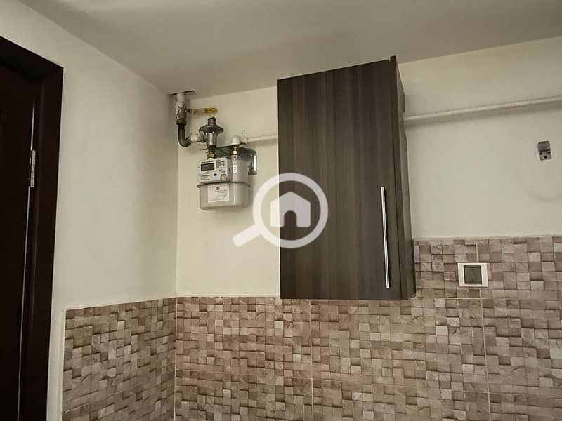 29 01c36847-5d42-4456-895a-b0dd61114d2d. jpeg