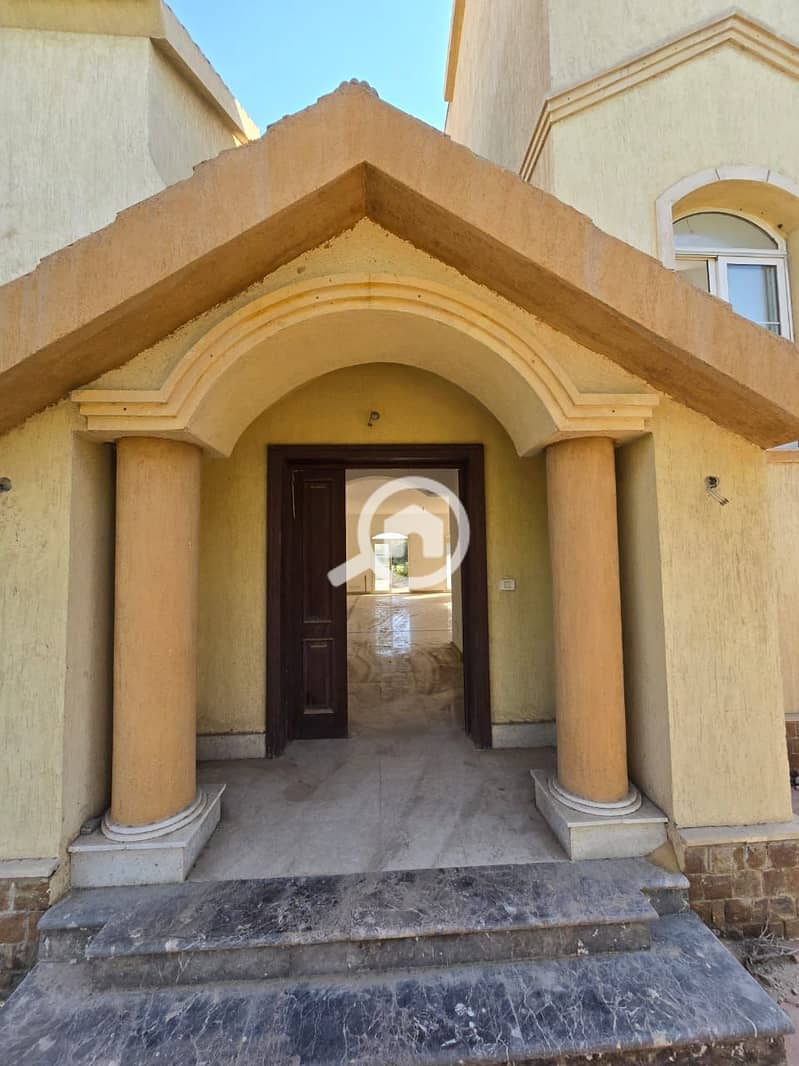 10 9b6dd518-e288-40ad-8b85-2188621bb00a. jpg