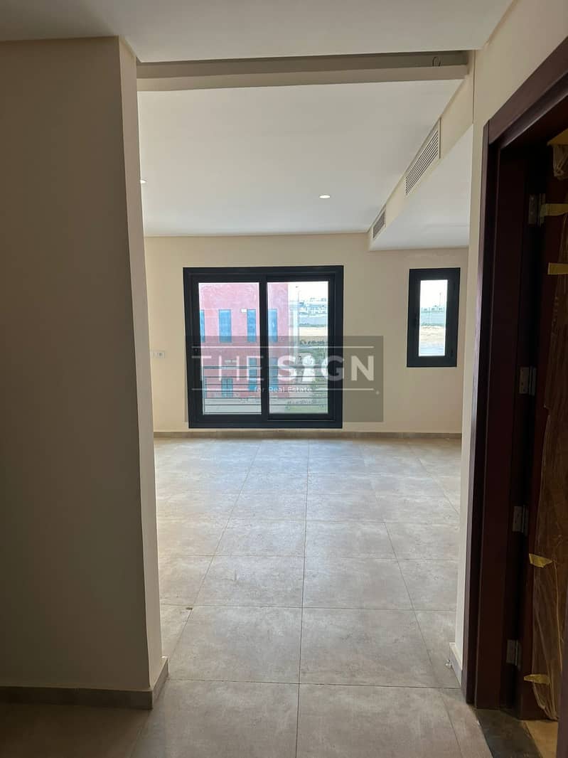 8 WhatsApp Image 2025-11-03 at 16.18. 13 (1). jpeg