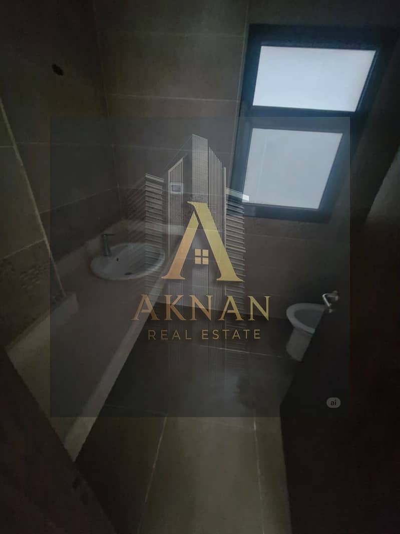 11 WhatsApp Image 2025-11-03 at 4.33. 31 PM. jpeg