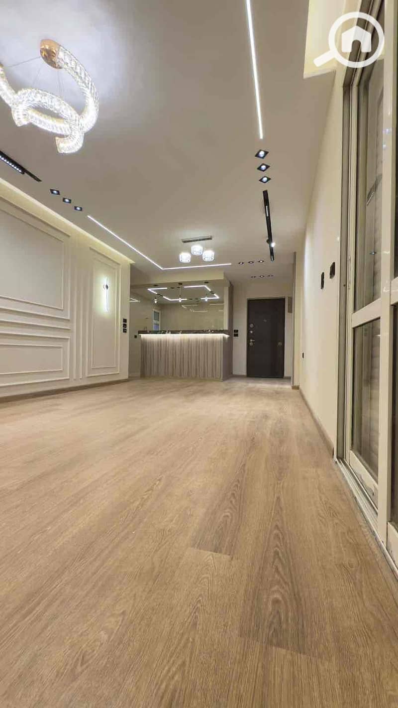 4 ca9c3170-6e7f-4ece-b4de-540c7bf5f9d9. jpg