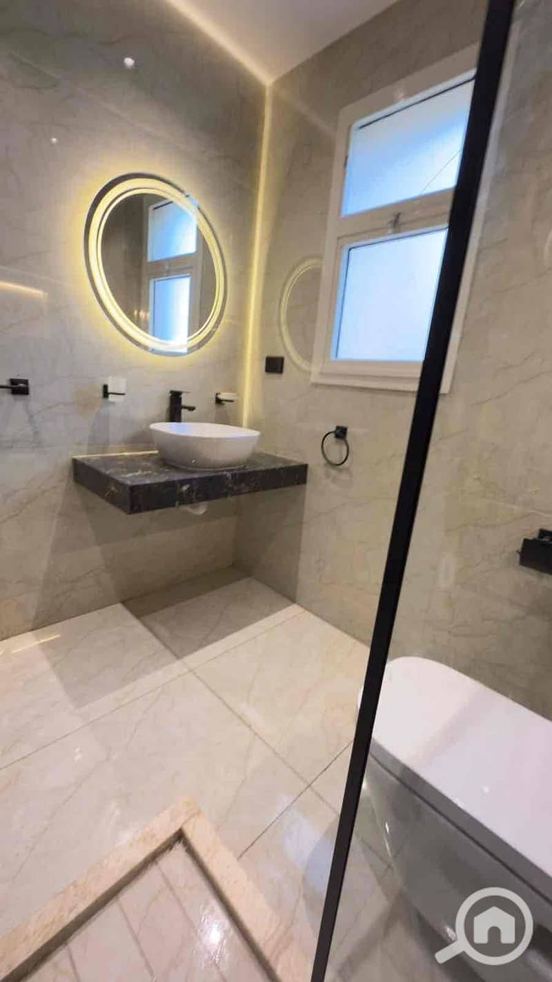 7 2afda7cc-0d76-43fb-91be-1636d92e1180. jpg