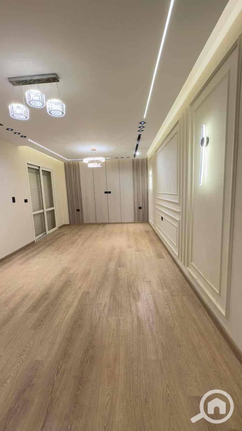 11 52c63d51-3249-4b47-8121-73ae54e82771. jpg