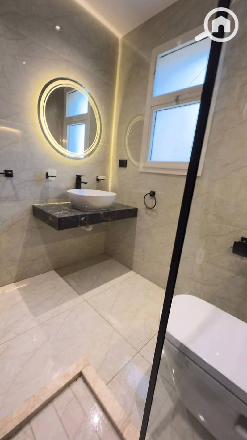 5 WhatsApp Image 2025-11-03 at 1.16. 11 PM (2). jpeg