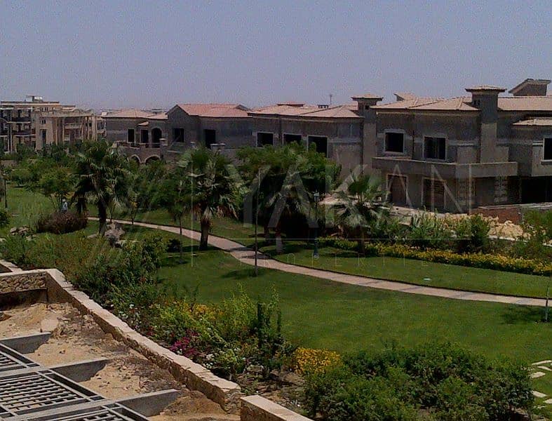 14 Lack-View-Compound. jpg