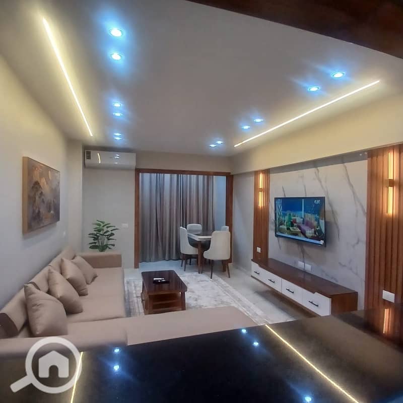 2 0ff0f557-4ec4-42a2-8bb7-3445af44a6be. jpeg