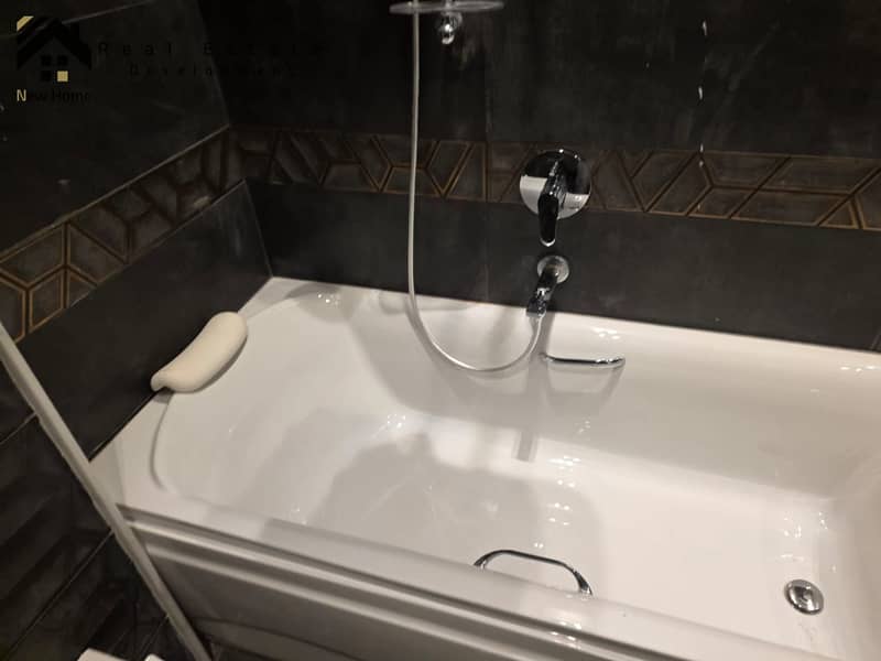 5 WhatsApp Image 2025-10-02 at 15.57. 09_01f23929. jpg