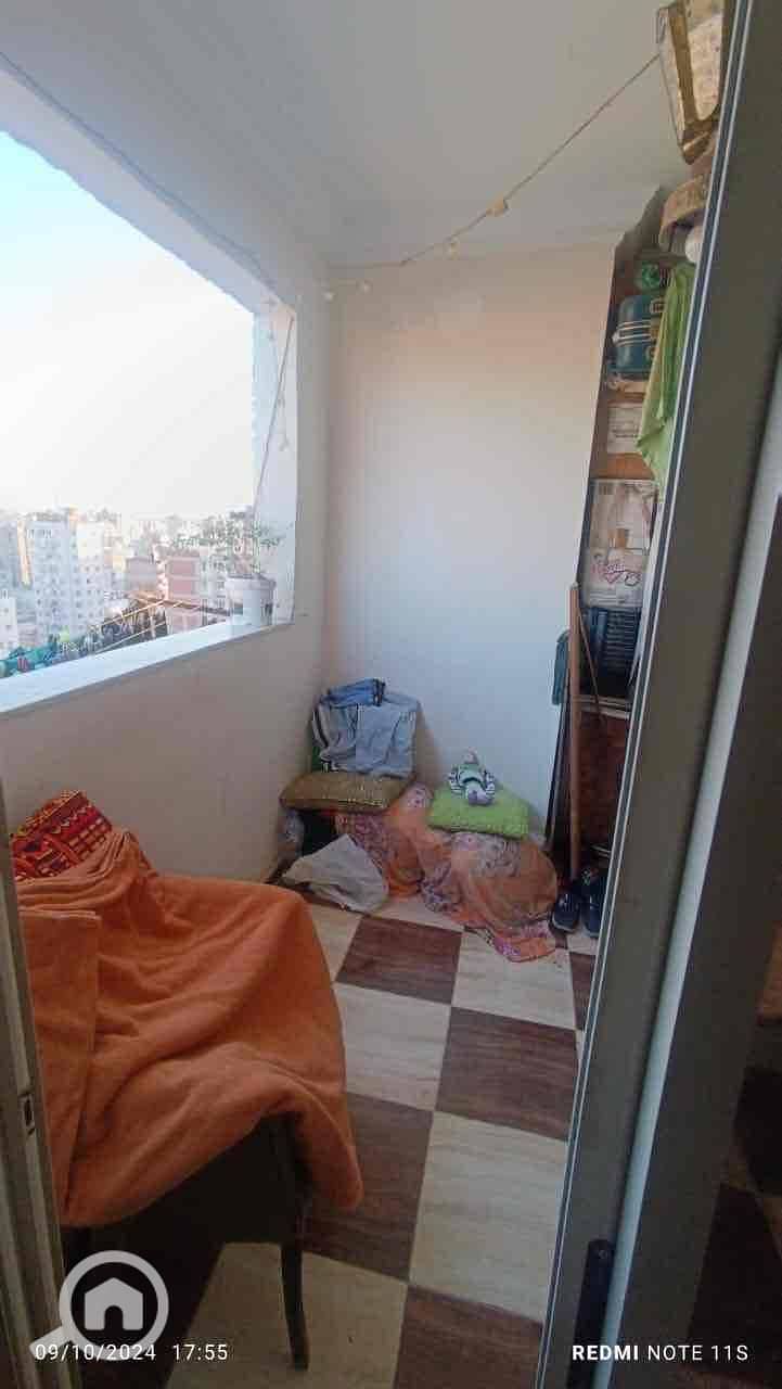 17 7565d2a9-bf0a-4e28-93a5-d0bc25d2790a. jpg