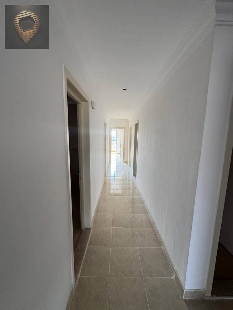 15 WhatsApp Image 2025-11-03 at 16.23. 04_72a2b3a8. jpg