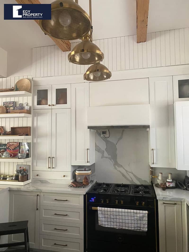 10 _files_ee96ed2c-5656-4833-bec2-9f3a6d37096e. jpg