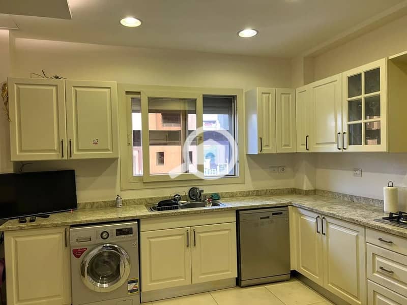 3 fe090053-164c-41ec-bdf8-15f5c4159758. jpg