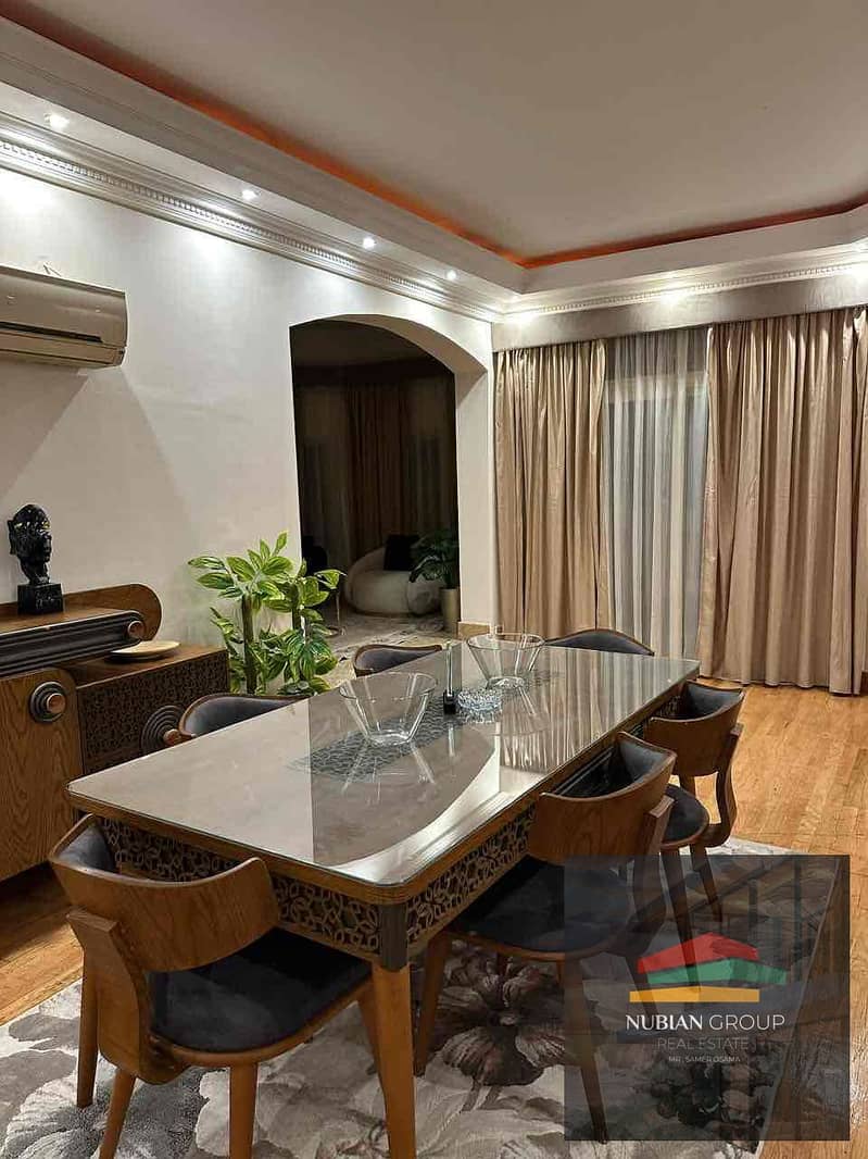 3 b923d872-1178-45e9-8818-bb2c6a23e18a. jpg