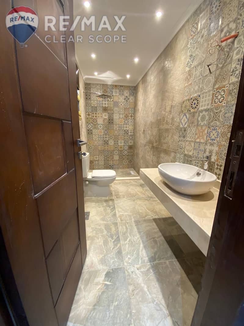 2 0c5ce2b4-1ce5-479b-8be8-ec4b45b0609f. jpg