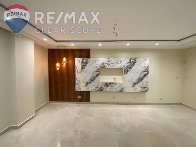 5 5ce6b5d7-a68a-462e-9410-25d7fee2b6c1. jpg