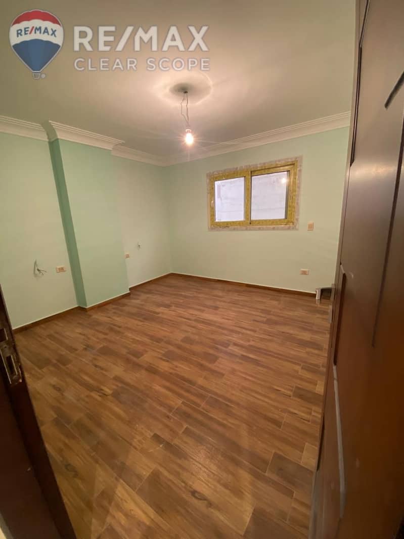 8 46de62b4-f4ca-41c6-95fa-3a2a45b8efc3. jpg