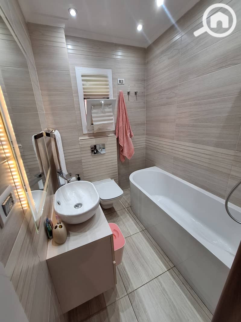 9 9324ca14-5c48-4855-a034-b60762df22de. jpeg