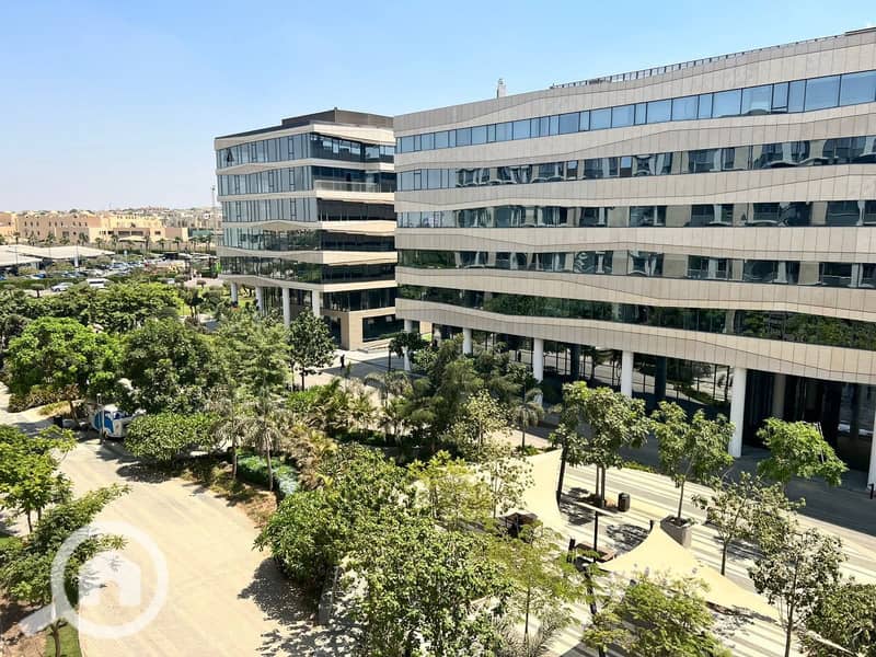 2 FB_IMG_1759410053188. jpg