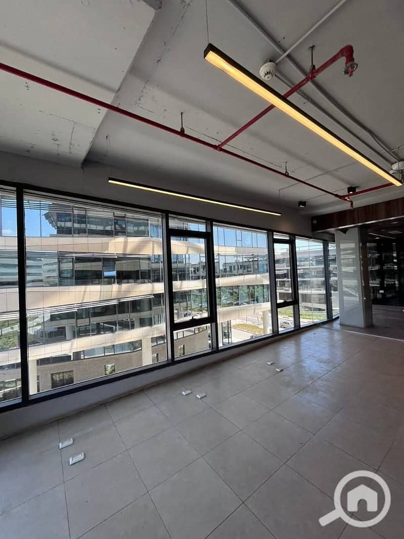 5 FB_IMG_1759410196437. jpg