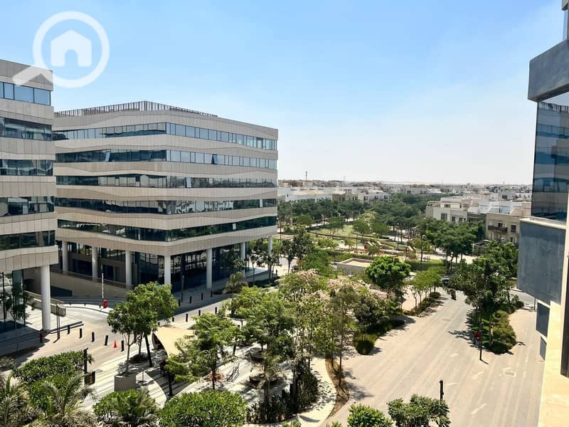 8 FB_IMG_1759410055735. jpg