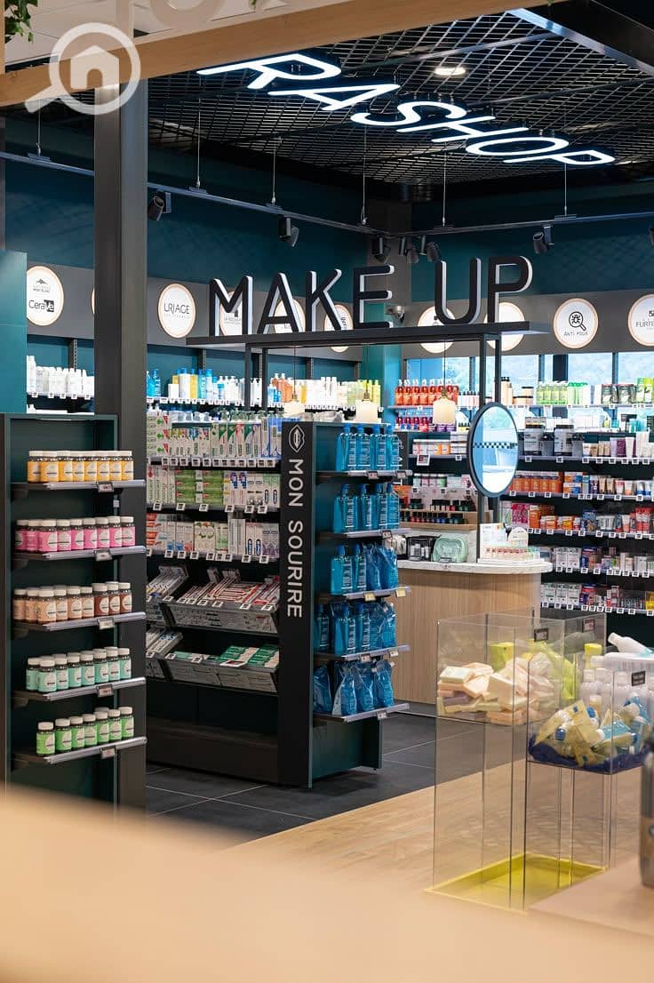 9 MAKE UP - Agencement Pharmacie de l'Arpenaz (74). jpeg