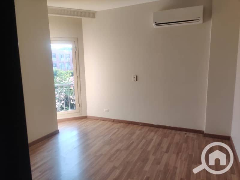 4 fbdc929e-a79b-43f3-812f-8160a1c2939d. jpeg