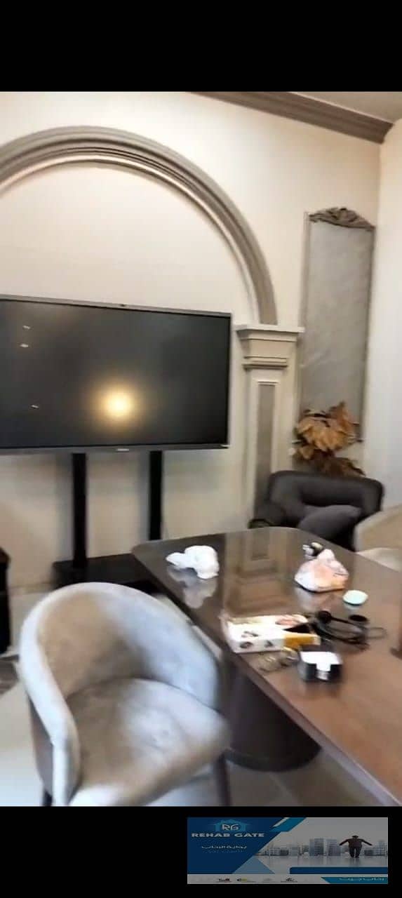 4 6be28498-07ab-46ac-a0d4-2e9b35489b8c. jpg