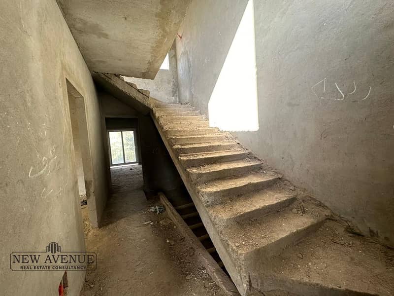 2 WhatsApp Image 2025-11-03 at 16.44. 45_72738a5a. jpg