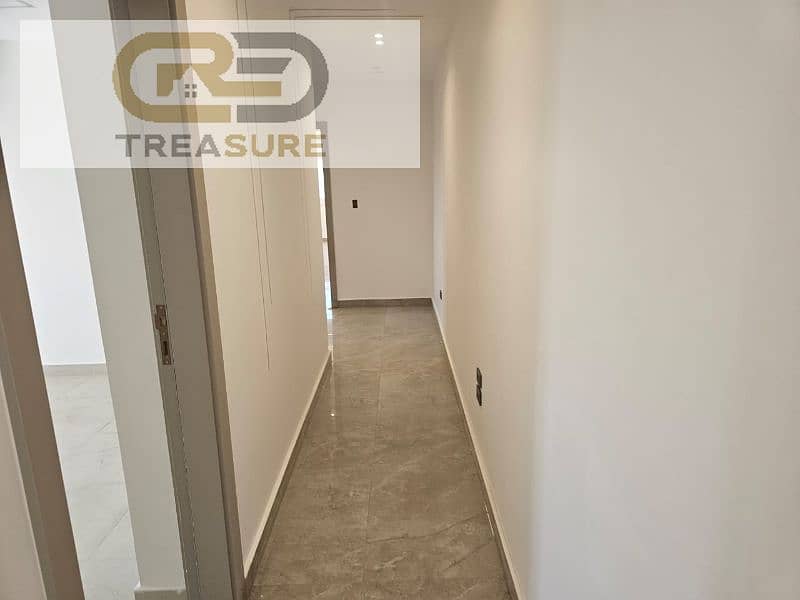 5 WhatsApp Image 2025-11-03 at 3.15. 31 PM (1). jpg