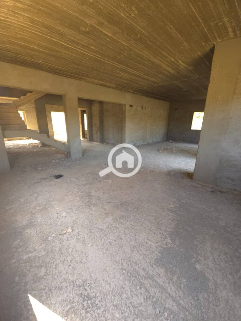 13 b034a0c0-3bb9-4547-9fc8-1bdabe98b368. jpeg