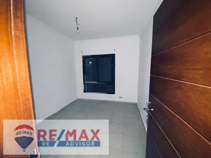 4 WhatsApp Image 2025-10-05 at 6.19. 38 PM (2). jpeg