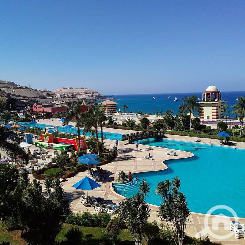 6 porto-sokhna-beach-resort. jpg