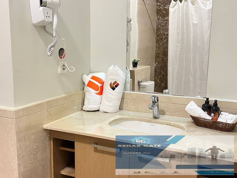 9 18a964e0-962a-427a-ba7f-6bd43815b2b6. jpg