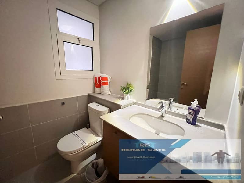 10 850f4918-8c05-4e8b-a19c-3234f88c9225. jpg