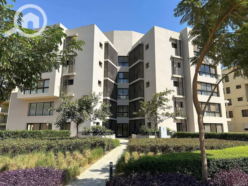 9 559248781_122185969328472110_7055596098058329696_n. jpg